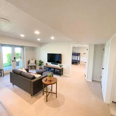 City View Retreat 2 Bedroom 1 B Draper Exterior photo
