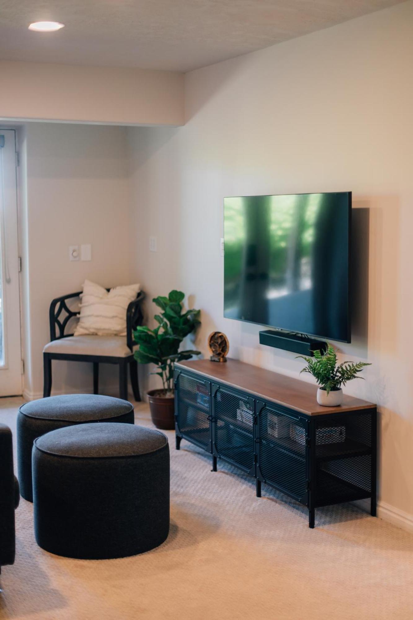 View Retreat 2 Bedroom 1 B Apartment *