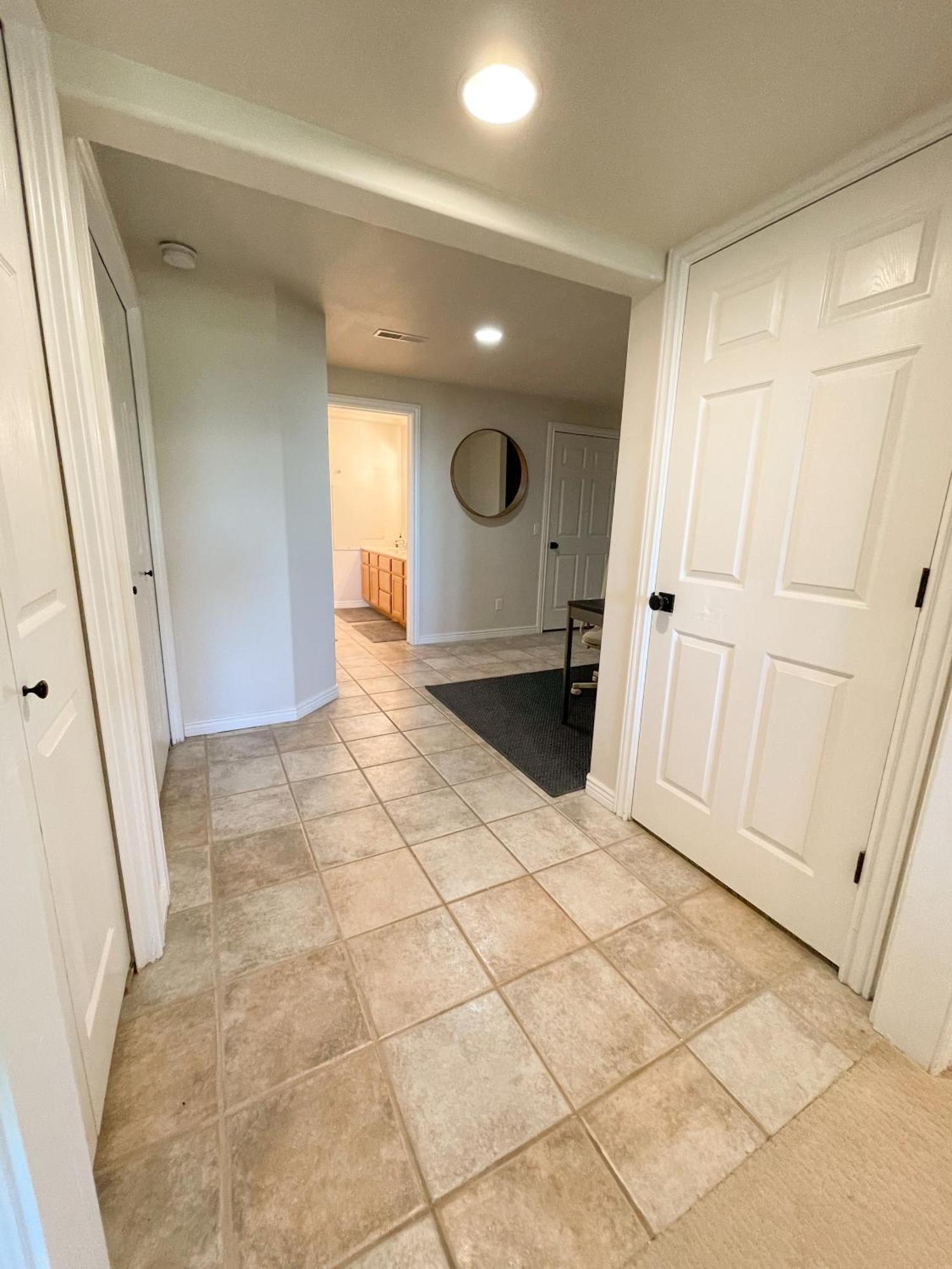 Apartment View Retreat 2 Bedroom 1 B Draper
